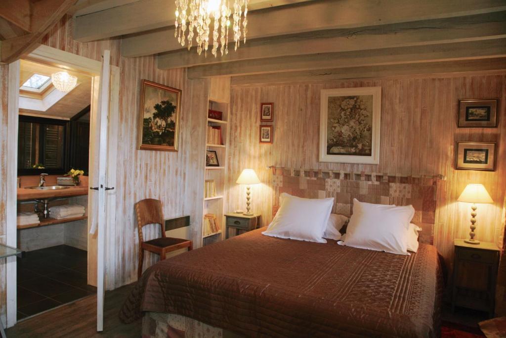 La Belle Epoque Bed & Breakfast Sansac-de-Marmiesse Room photo